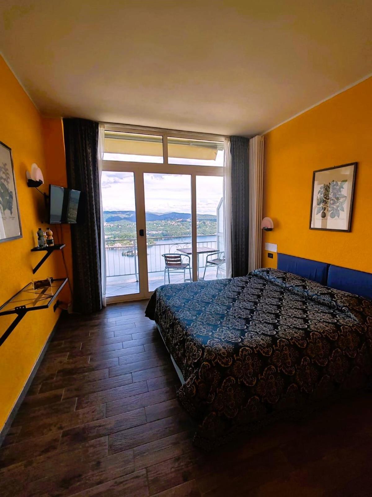 Hotel Panoramico Lago D'Orta (Adults Only) Мадонна-дель-Сассо Экстерьер фото