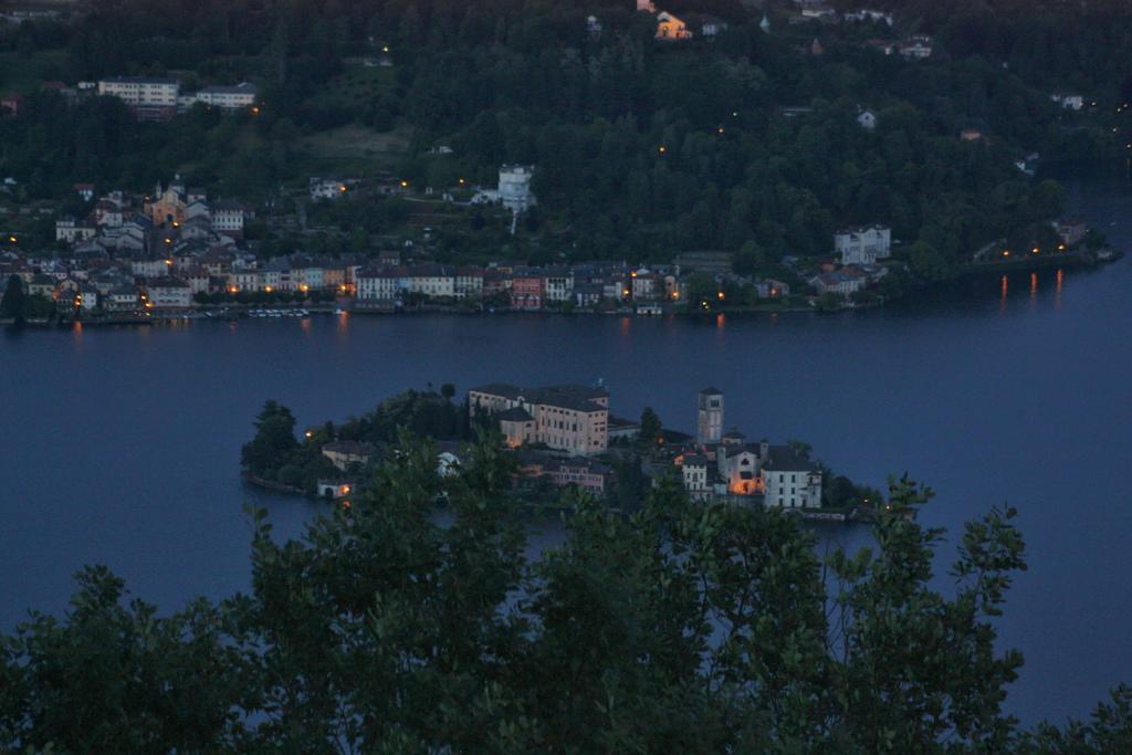 Hotel Panoramico Lago D'Orta (Adults Only) Мадонна-дель-Сассо Экстерьер фото
